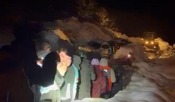 Tunceli’de mezrada rahatsızlanan 6,5 aylık hamile kadın kurtarıldı