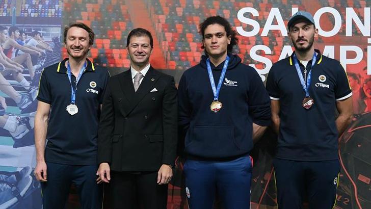 Kürekte sezonun şampiyonu Fenerbahçe oldu