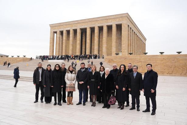 TİKAV, 27’nci kuruluş yıl dönümünde Anıtkabir’e ziyarette bulundu
