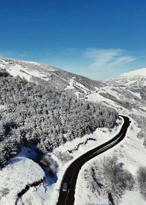 İzmir Ödemiş'te yüksek kesimler beyaza büründü