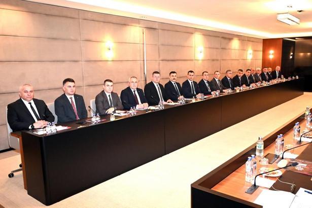 Türk Metal Sendikası grev kararı aldı