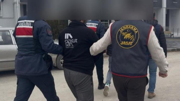 Çorum'da 10 evden hırsızlık yapan 2 şüpheli tutuklandı