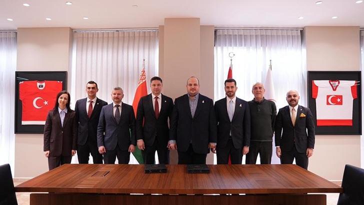 Türkiye ve Belarus buz hokeyinde stratejik iş birliği anlaşması imzalandı