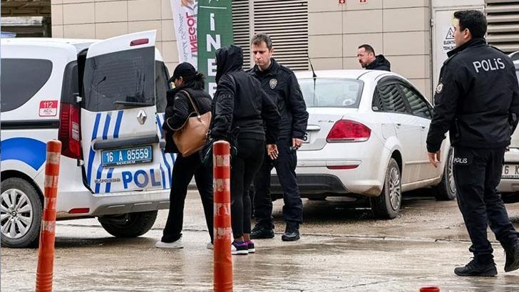 Masaj salonu operasyonunda çalışma izni olmayan yabancı uyruklu 3 kadın yakalandı