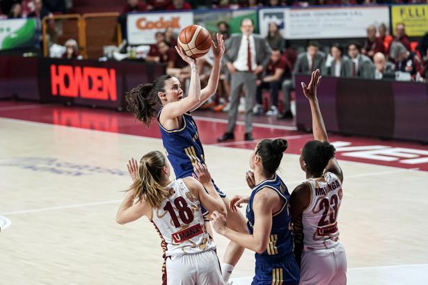 Umana Reyer Venezia - Fenerbahçe Opet: 61-71