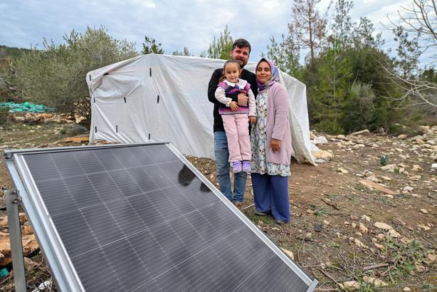 Güneş paneli desteği konargöçer Yörüklerin hayatını kolaylaştırıyor