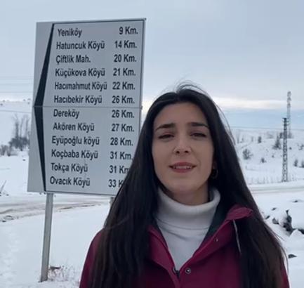 Mahalle mahalle gezerek ‘yıldızları’ ile buluşuyor