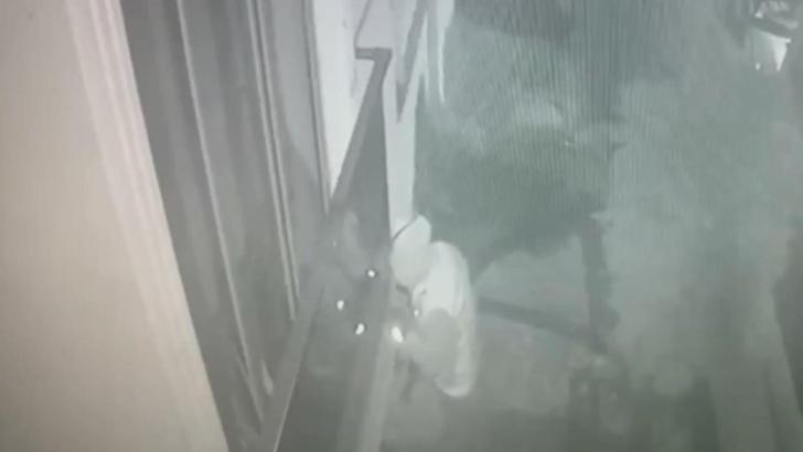 İstanbul - Pendik'te eve girip anahtarı çaldı, otomobile benzin alırken yakalandı