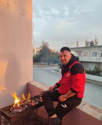 Devrilen traktörün altında kalan sürücü hayatını kaybetti