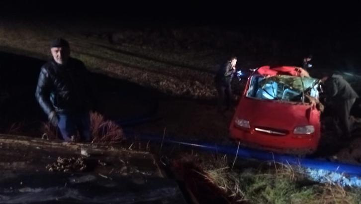 Beypazarı'nda otomobil şarampole uçtu: 3 yaralı