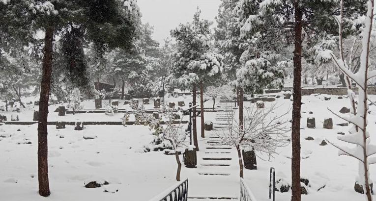Yesemek Açık Hava Müzesi beyaza büründü