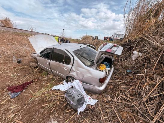 Aydın’da otomobil şarampole devrildi: 2 ağır yaralı
