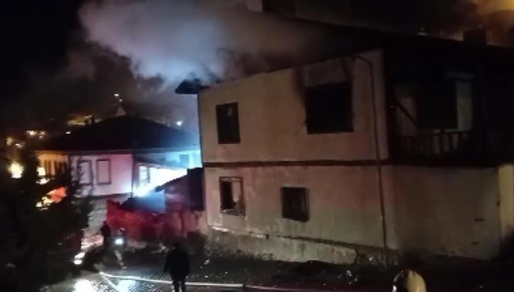 Beypazarı’nda çıkan yangında 6 ev kullanılmaz hale geldi