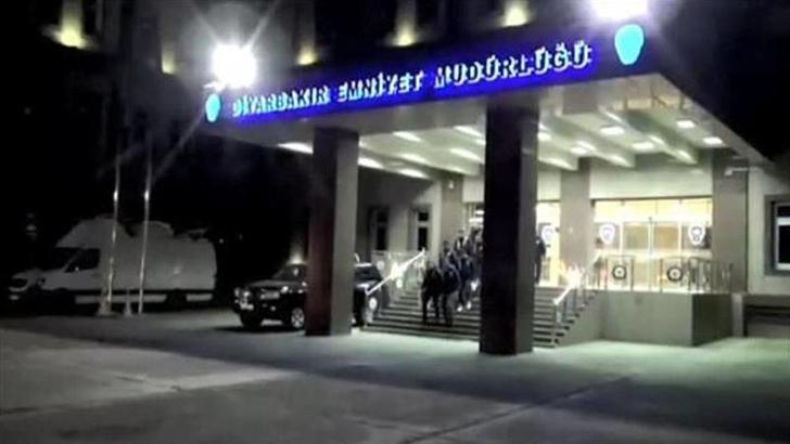 Diyarbakır’da İl Emniyet Müdürlüğü binası önüne el yapımı patlayıcı atıldı