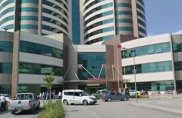 2 yaşındaki Hasan, köpek saldırısında yaralandı