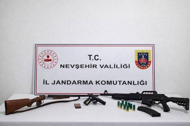 Nevşehirde ruhsatsız silah oparasyonu: 2 gözaltı