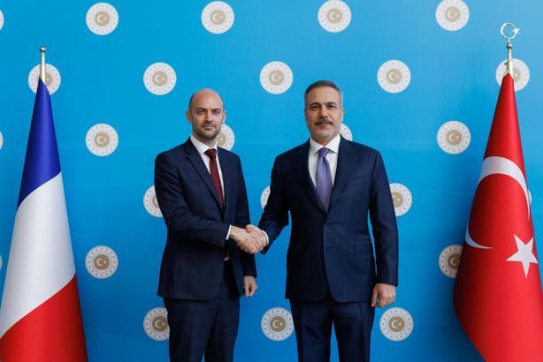 Bakan Fidan, Fransız mevkidaşı Barrot ile görüştü