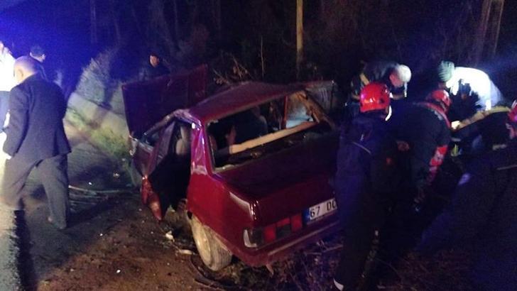 Otomobil, kaza yapan araca çarptı; 5 yaralı