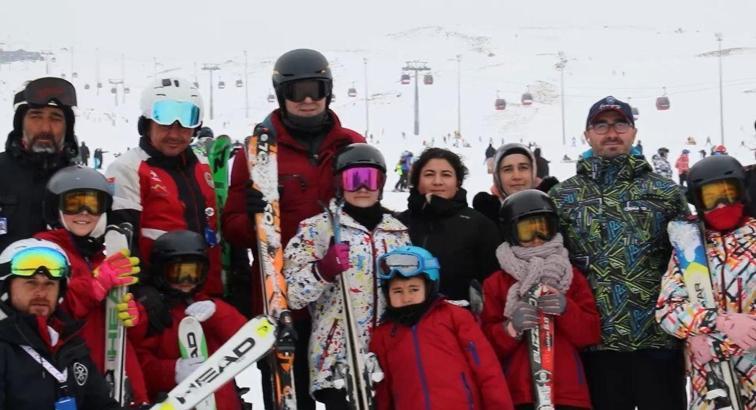 Şehit çocukları, Erciyes’te kayak yaptı
