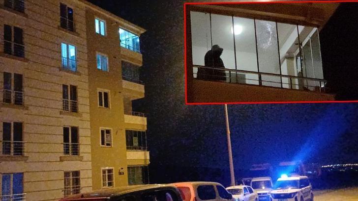 5'inci kattaki dairenin balkonuna yorgun mermi isabet etti