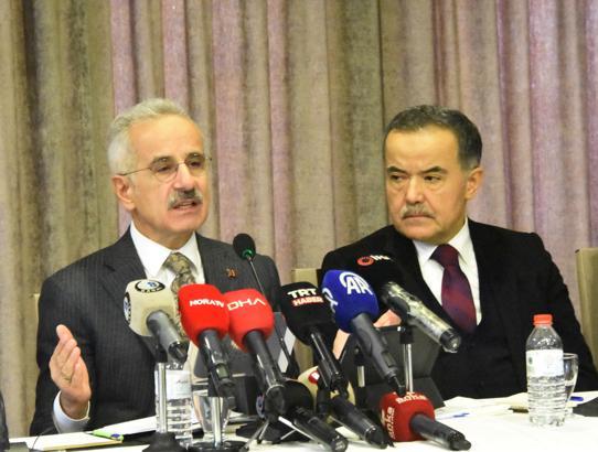 Bakan Uraloğlu: Bölünmüş yol ağımızı, 30 bin kilometrenin üzerine çıkarmanın gururunu yaşıyoruz (2)