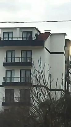 FETÖ hükümlüsü ihraç üsteğmen çatıda yakalandı