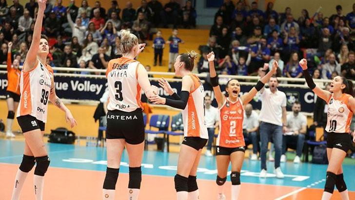 Eczacıbaşı Dynavit, Sırbistan’dan 3 puanla döndü