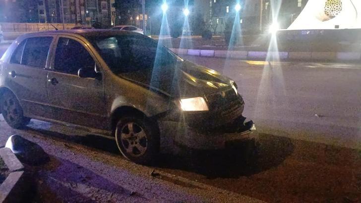 Çorum'da otomobil ile motosiklet çarpıştı;1 yaralı