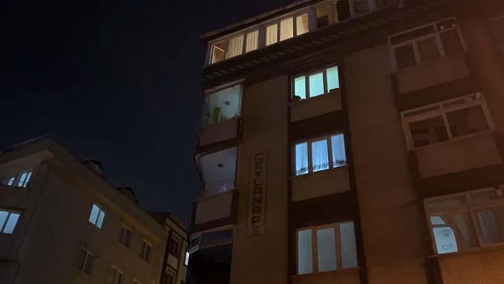 Beyoğlu'nda evde tartıştığı oğlunu öldürüp intihar etti; cesetleri yeğeni buldu