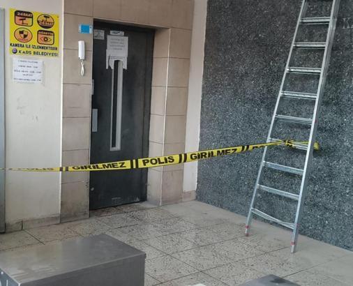 Kars'ta 2 gündür kayıp olan Savaş Güzel asansör boşluğunda ölü bulundu