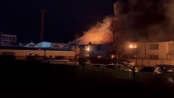 Düzce’de strafor fabrikasında yangın