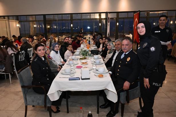 Hatay’da şehit aileleri ve gaziler için yemek