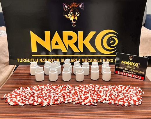 Manisa'da 1730 sentetik hap ele geçirildi; 5 tutuklama