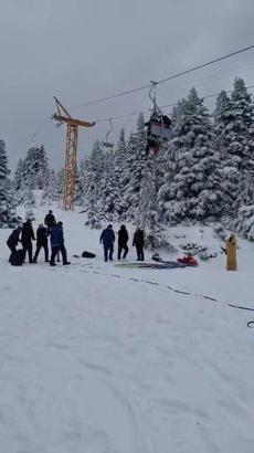 Uludağ'da telesiyej arızalandı; tatilciler metrelerce yükseklikte mahsur kaldı / Ek fotoğraflar