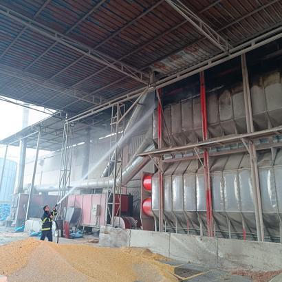 Mardin'de mısır kurutma tesisinde çıkan yangın söndürüldü