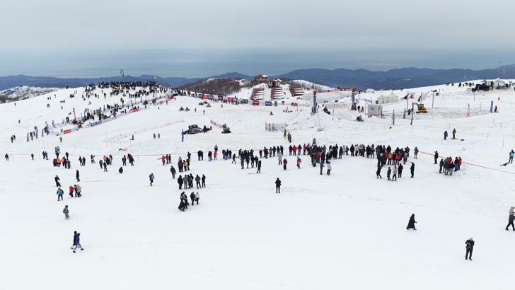 Yaylada Dünya Kar Motosikleti Şampiyonası heyecanı