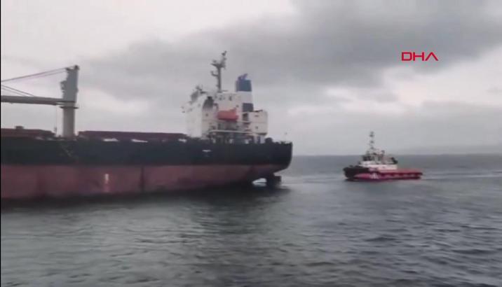 İstanbul Boğazı'nda makine arızası yapan gemi Ahırkapı'ya demirletildi