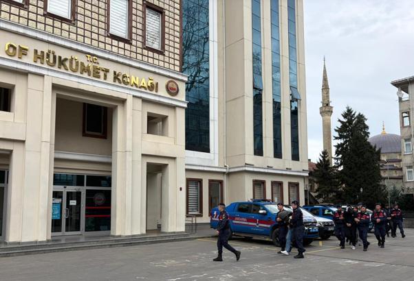 Trabzon’da uyuşturucu operasyonu; 11 gözaltı