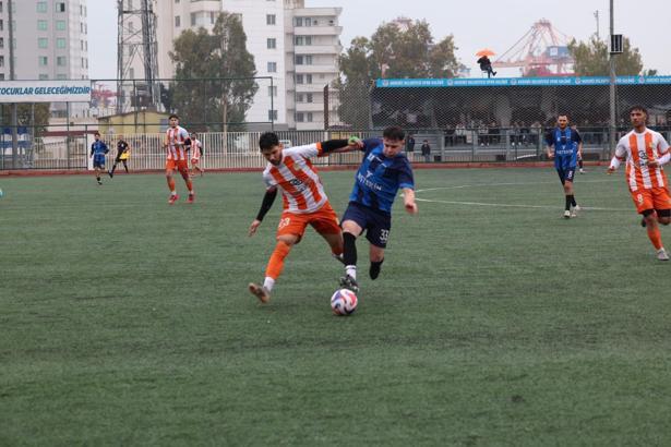 Akdeniz Belediye Spor liderliğini korudu