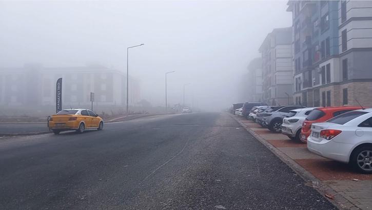 Diyarbakır'da sis etkili odu, ulaşımda aksamalar yaşandı
