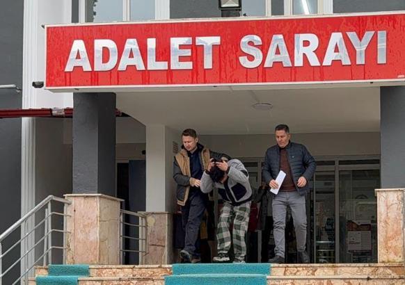 Evin bahçesinde uyuşturucu saklayan 2 kişi gözaltına alındı