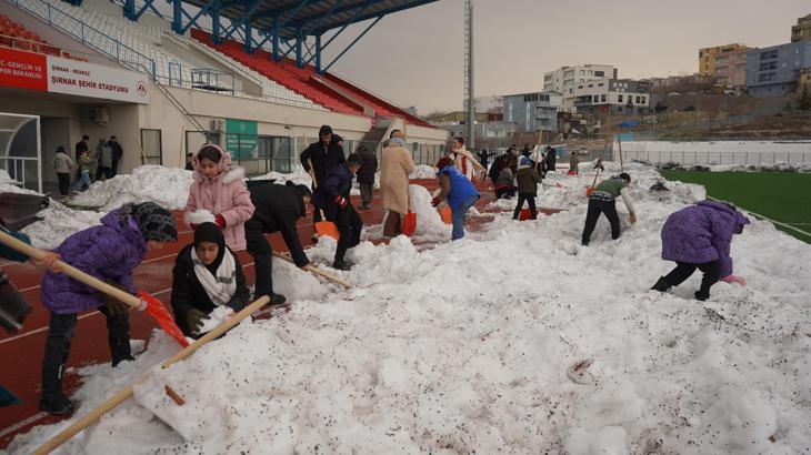 Şırnak’ta 'Aileler Arası Ödüllü Kardan Adam Şenliği'