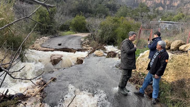 Aşırı yağışlar 4 köyde hasara neden oldu