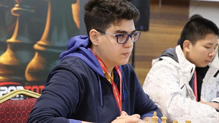 Türk satrancının genç büyükustasından büyük başarı