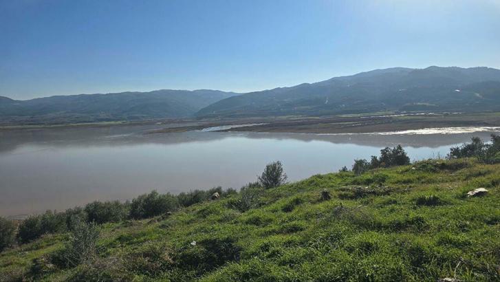 Alaşehir Avşar Barajı'nda su seviyesi 20 milyon metreküpe ulaştı