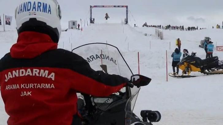 Jandarma, Dünya Kar Motoru Şampiyonası'nda aldığı tedbirleri paylaştı