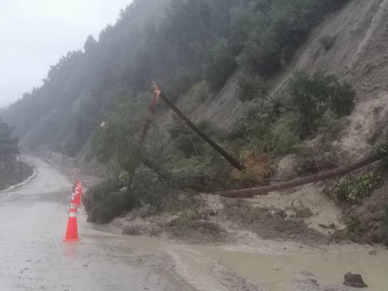 Çatalzeytin-İnebolu kara yolunda heyelan