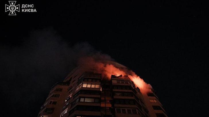 Zelenskiy: Rusya 70’ten fazla füze ve 450 dron ile saldırı düzenledi