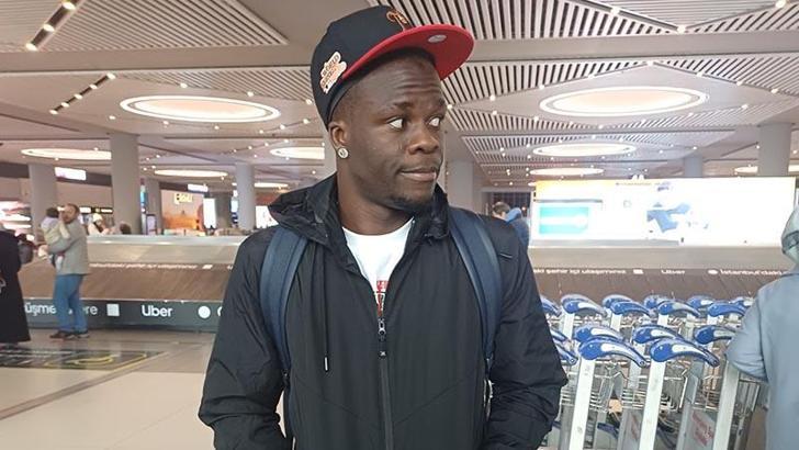 Olaitan, Beşiktaş için İstanbul’a geldi