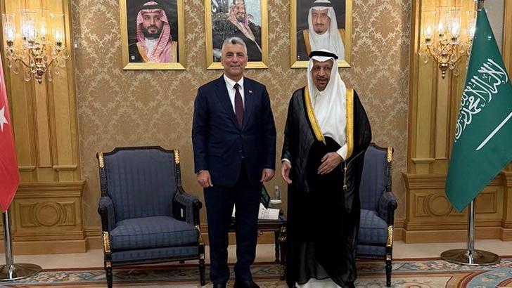 Bakan Bolat, Suudi Arabistan Yatırım Bakanı Al Falih ile bir araya geldi